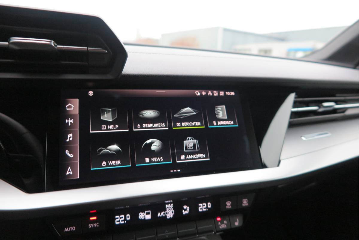Audi A3 Audi A3 Limousine 35 TFSI  150pk S-Tronic 2x S-Line Edition Virtual cockpit, Stoelverwarming, Privacy glass, DAB+ , Carplay , etc. .