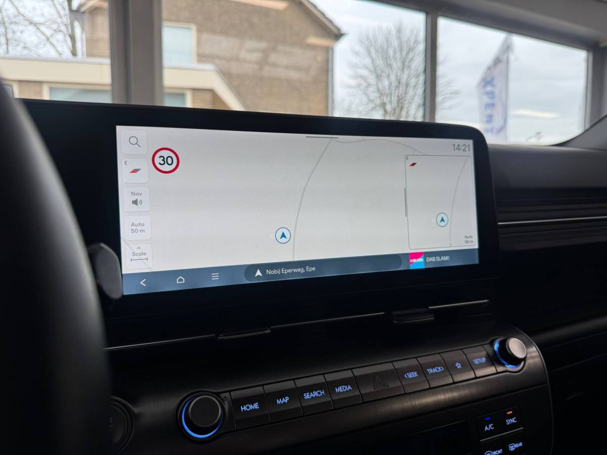 Hyundai Kona Hyundai KONA 1.6 GDI HEV Comfort |Led|Carplay|Camera|Dab|Key Less|
