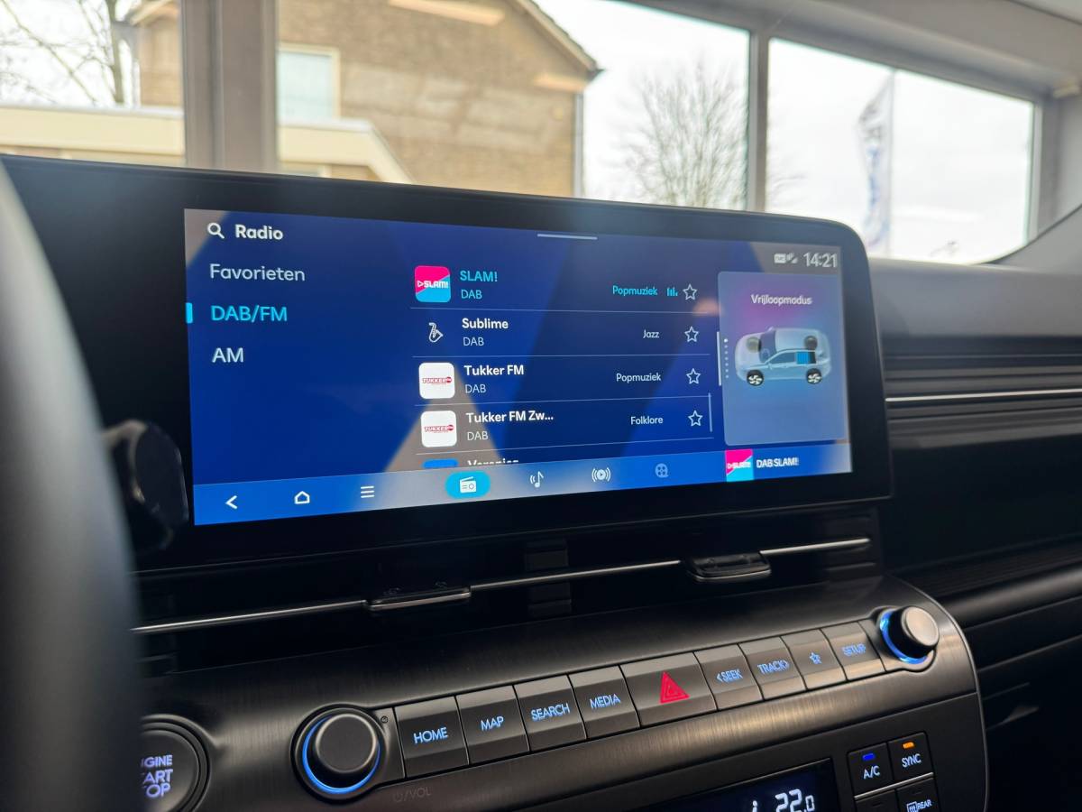 Hyundai Kona Hyundai KONA 1.6 GDI HEV Comfort |Led|Carplay|Camera|Dab|Key Less|