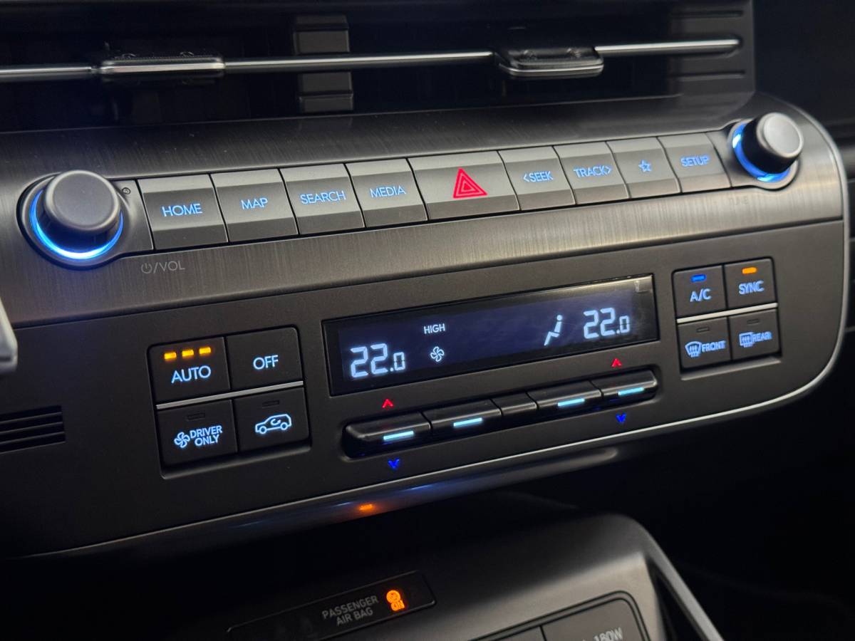 Hyundai Kona Hyundai KONA 1.6 GDI HEV Comfort |Led|Carplay|Camera|Dab|Key Less|