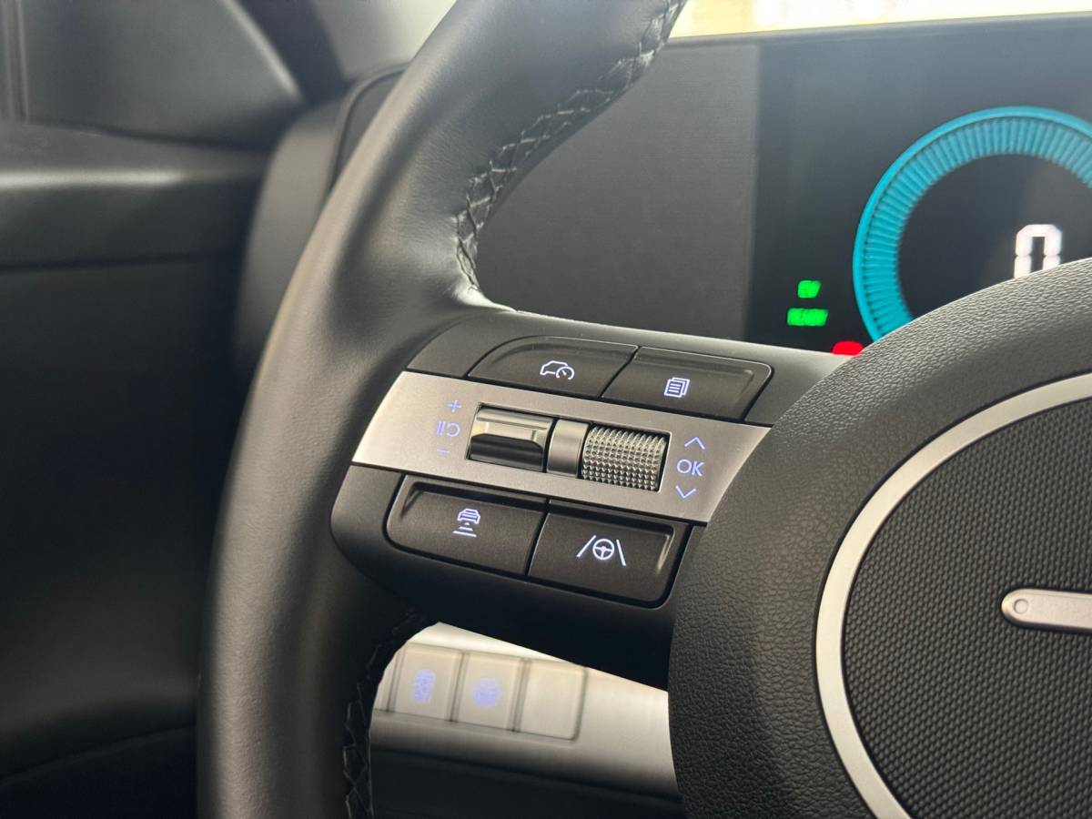 Hyundai Kona Hyundai KONA 1.6 GDI HEV Comfort |Led|Carplay|Camera|Dab|Key Less|