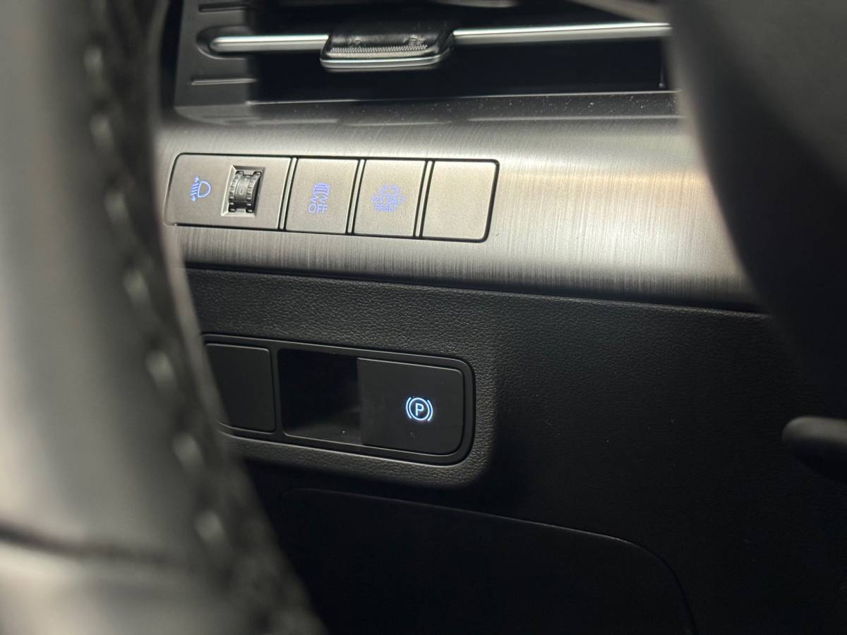 Hyundai Kona Hyundai KONA 1.6 GDI HEV Comfort |Led|Carplay|Camera|Dab|Key Less|