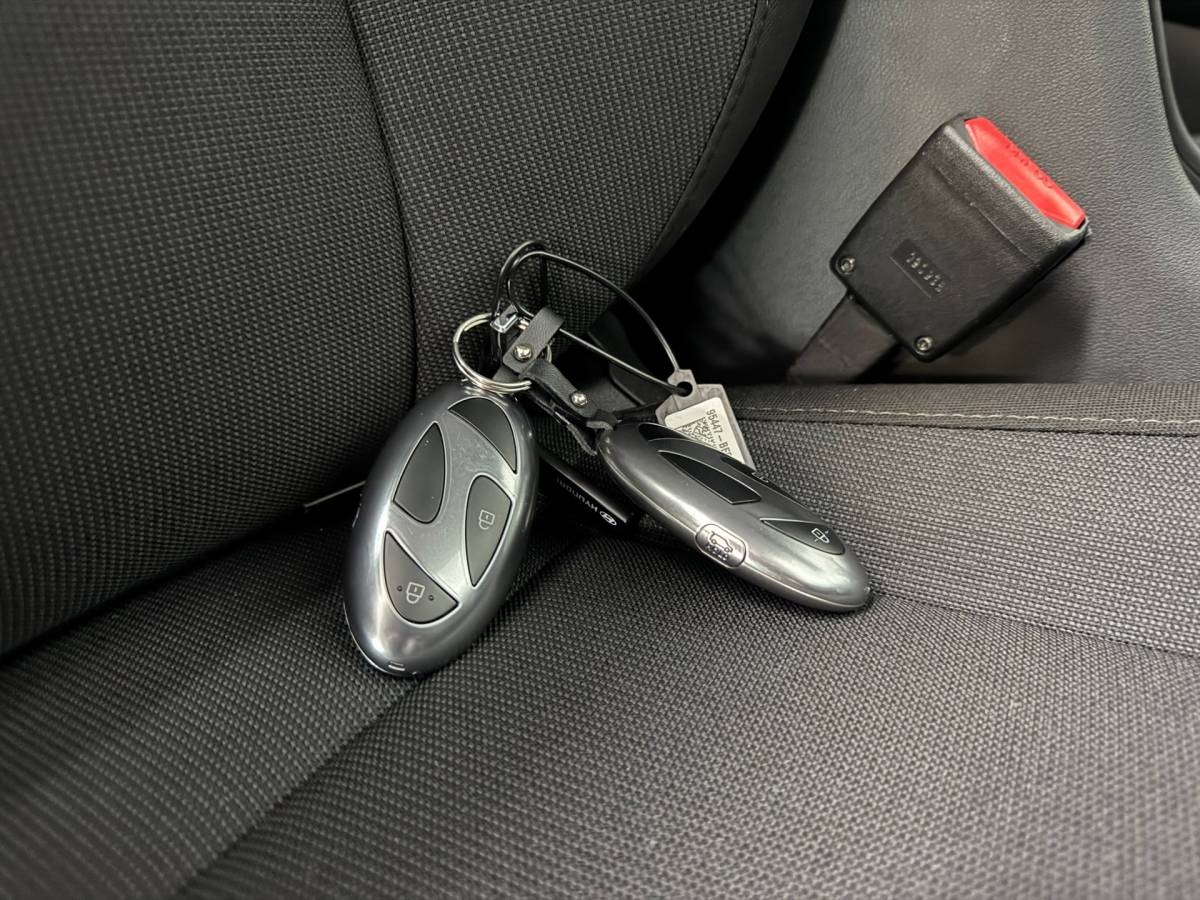 Hyundai Kona Hyundai KONA 1.6 GDI HEV Comfort |Led|Carplay|Camera|Dab|Key Less|