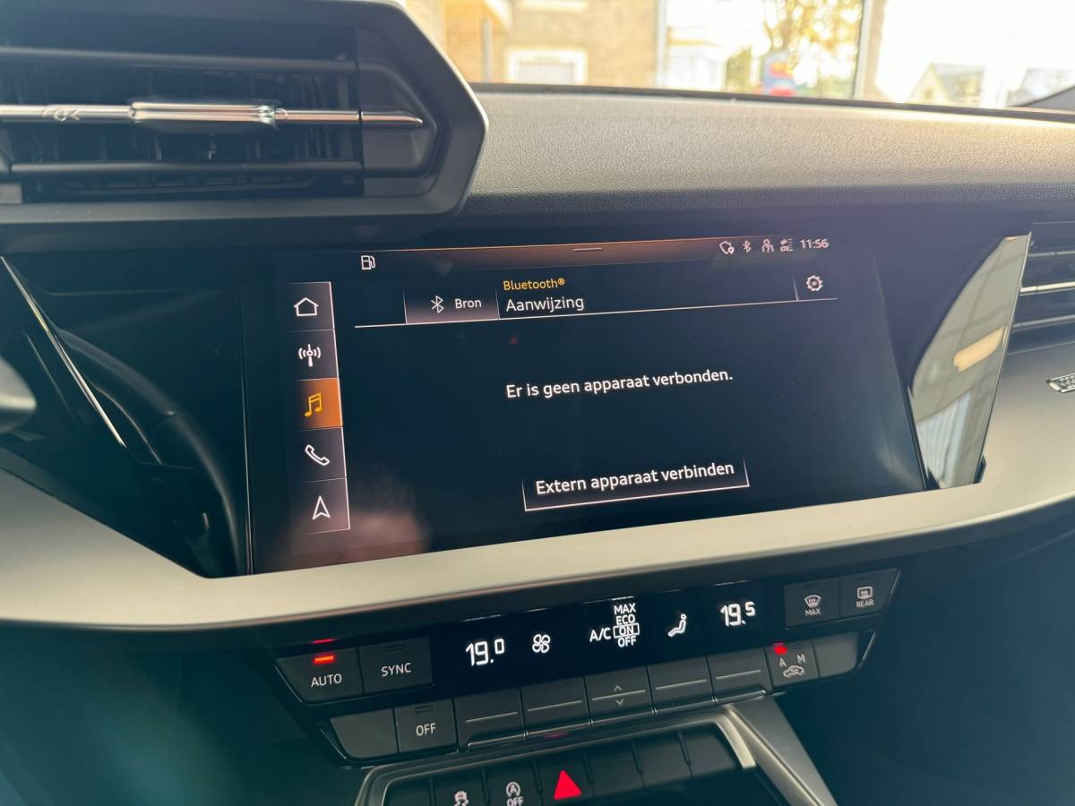Audi A3 Audi A3 Sportback 35 TFSI Business edition Mild Hybride|Trekhaak afneembaar|Carplay|Navigatie|