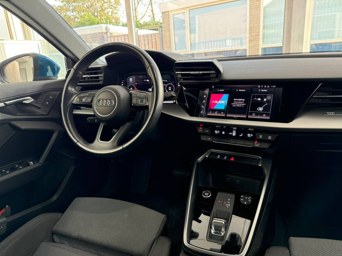 Audi A3 Audi A3 Sportback 35 TFSI Business edition Mild Hybride|Trekhaak afneembaar|Carplay|Navigatie|
