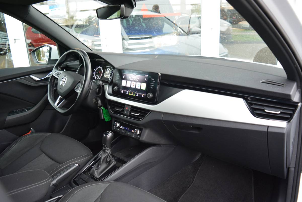 Škoda Kamiq ŠKODA Kamiq 1.0 116PK TSI Sport Business | Stoel VW | CarPlay | PDC | Orig. NL | NAP |