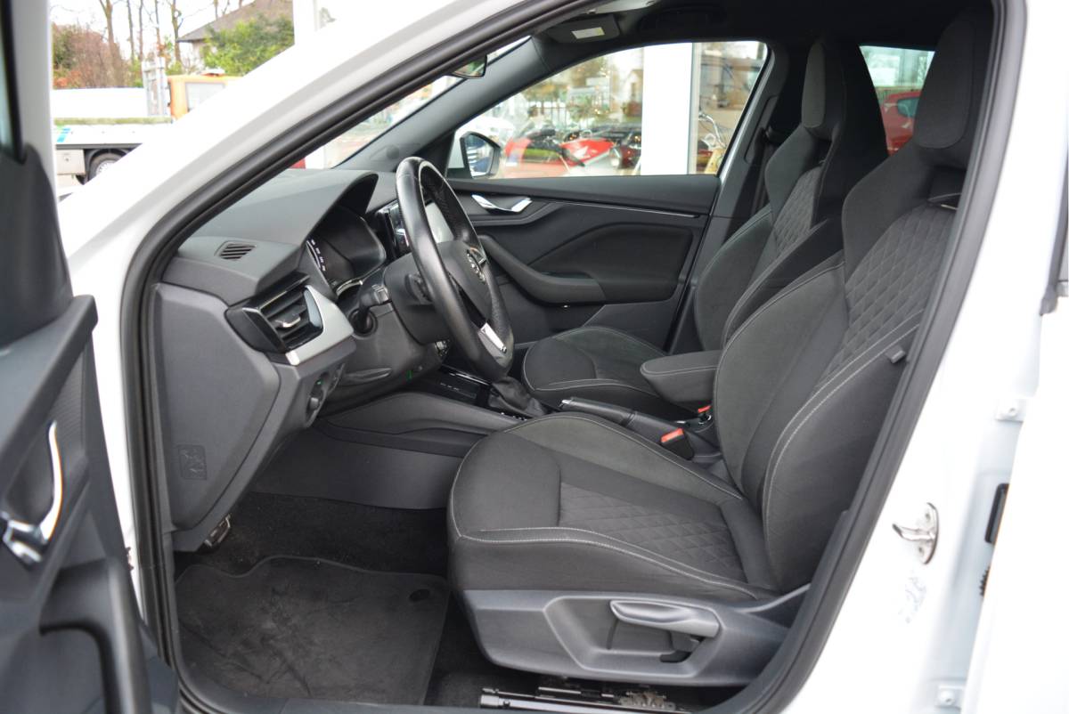 Škoda Kamiq ŠKODA Kamiq 1.0 116PK TSI Sport Business | Stoel VW | CarPlay | PDC | Orig. NL | NAP |