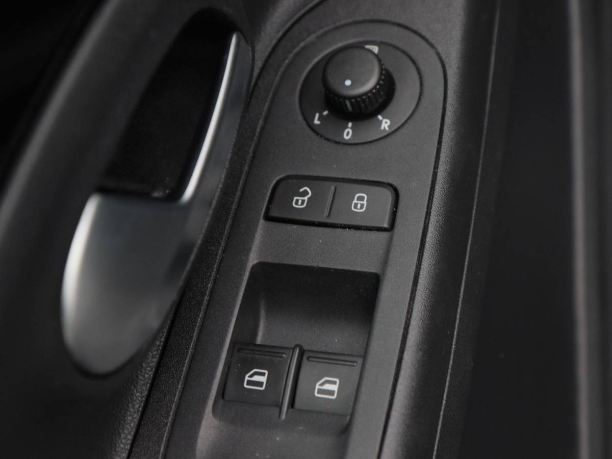 Volkswagen up! Volkswagen Up! 1.0 BMT move up! | Airco | Bluetooth | Elektrische Ramen