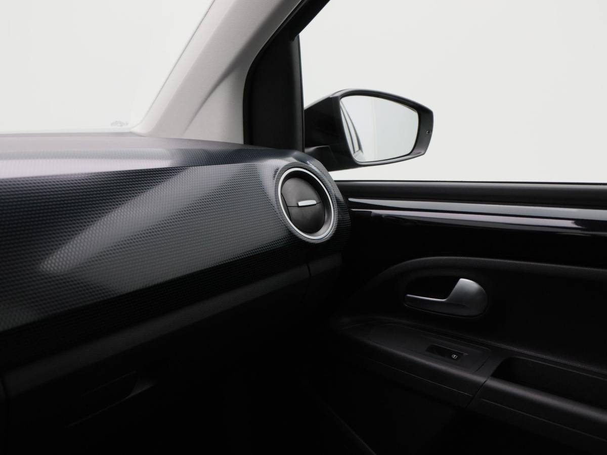 Volkswagen up! Volkswagen Up! 1.0 BMT move up! | Airco | Bluetooth | Elektrische Ramen
