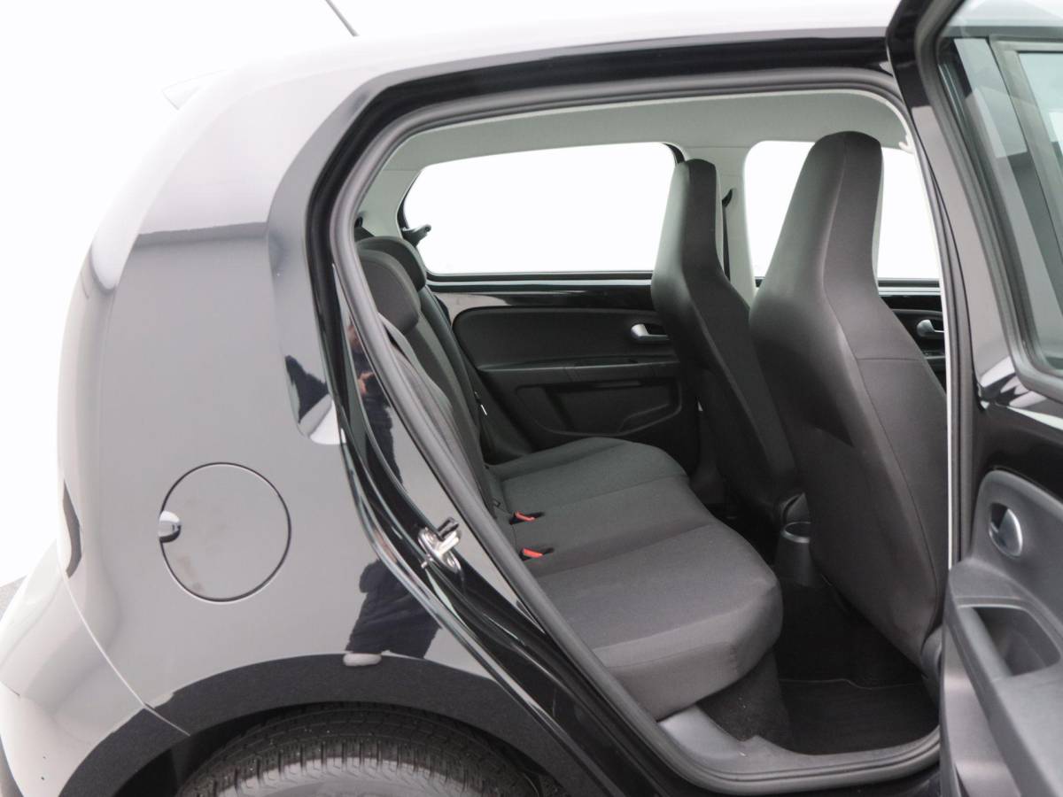 Volkswagen up! Volkswagen Up! 1.0 BMT move up! | Airco | Bluetooth | Elektrische Ramen