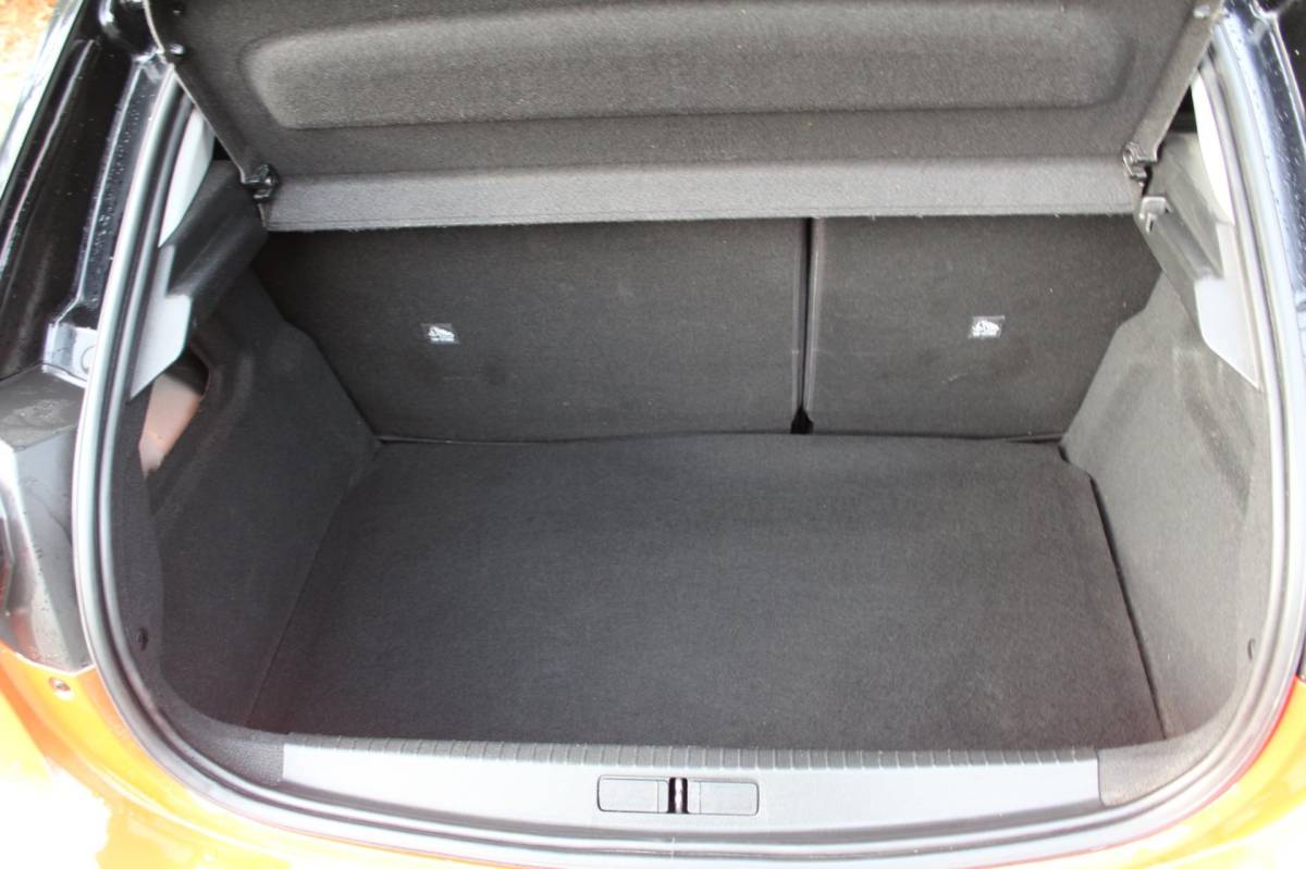 Opel Corsa Opel Corsa 1.2 Elegance 100PK Automaat | Airco | Lichtmetalen velgen | Airco