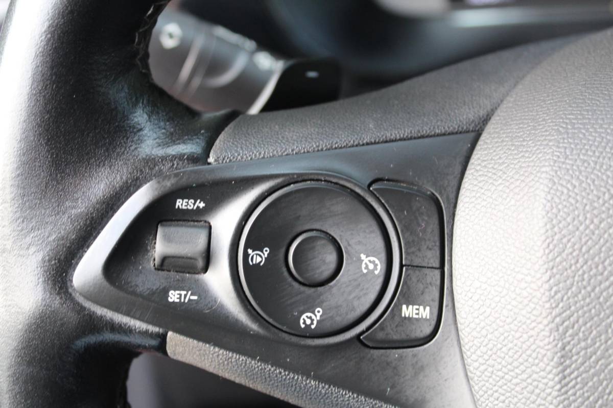 Opel Corsa Opel Corsa 1.2 Elegance 100PK Automaat | Airco | Lichtmetalen velgen | Airco