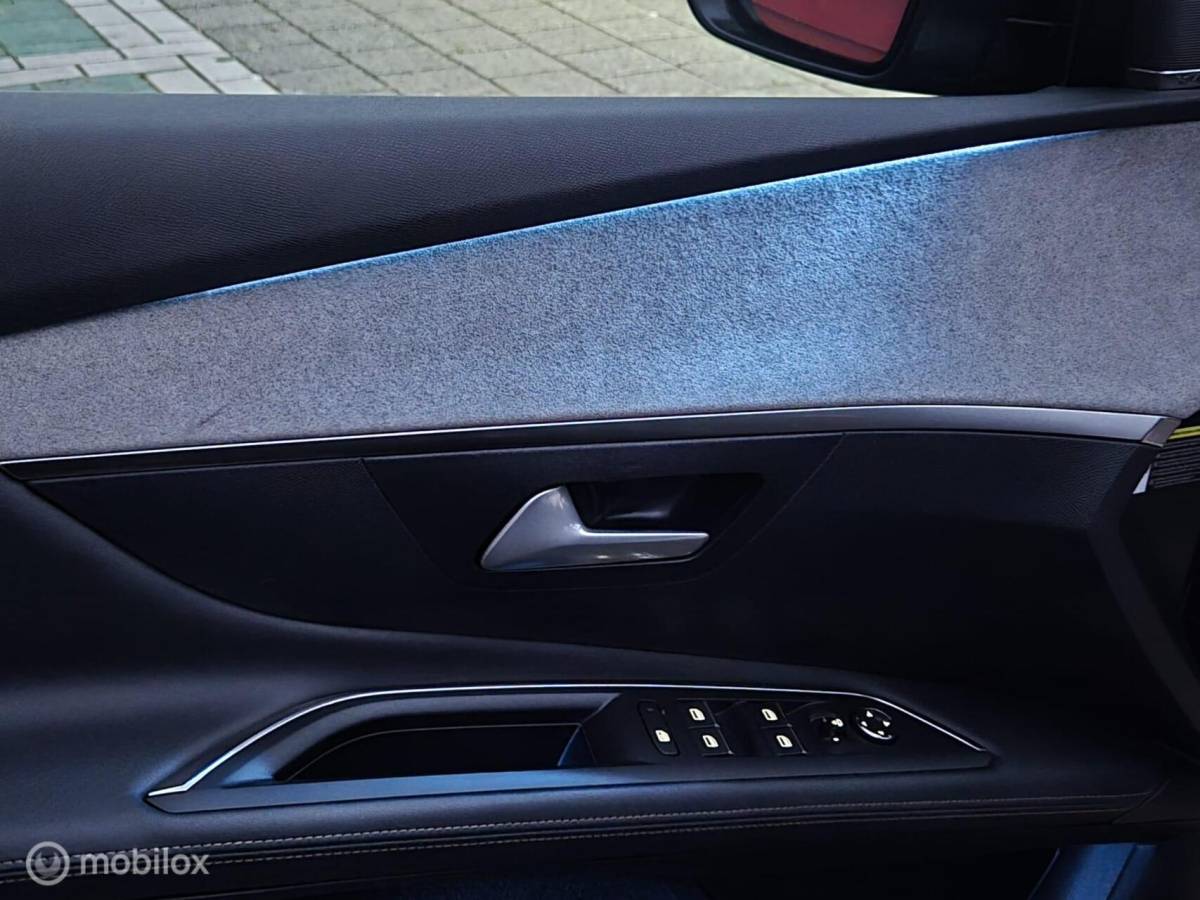 Peugeot 3008 Peugeot 3008 GT Automaat – Panoramadak |Keyless |6M Garantie