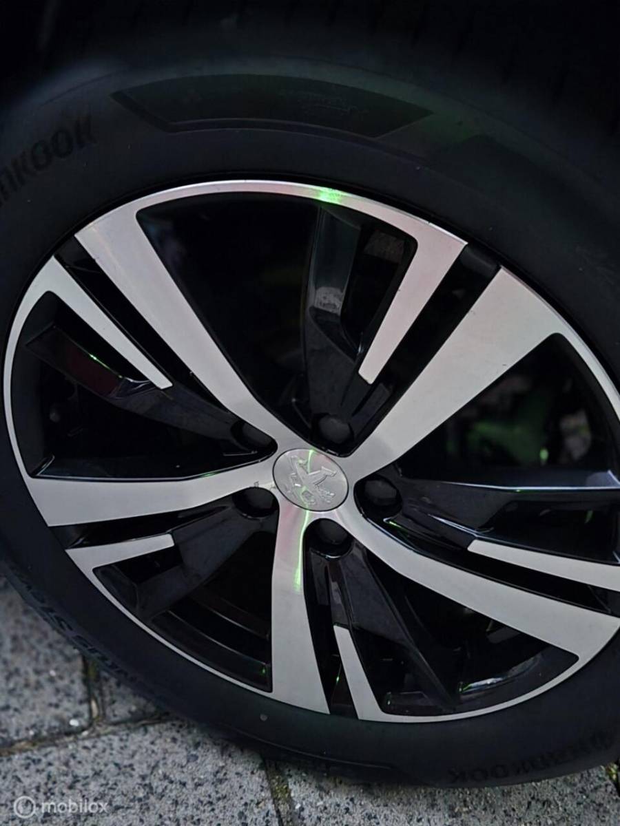 Peugeot 3008 Peugeot 3008 GT Automaat – Panoramadak |Keyless |6M Garantie