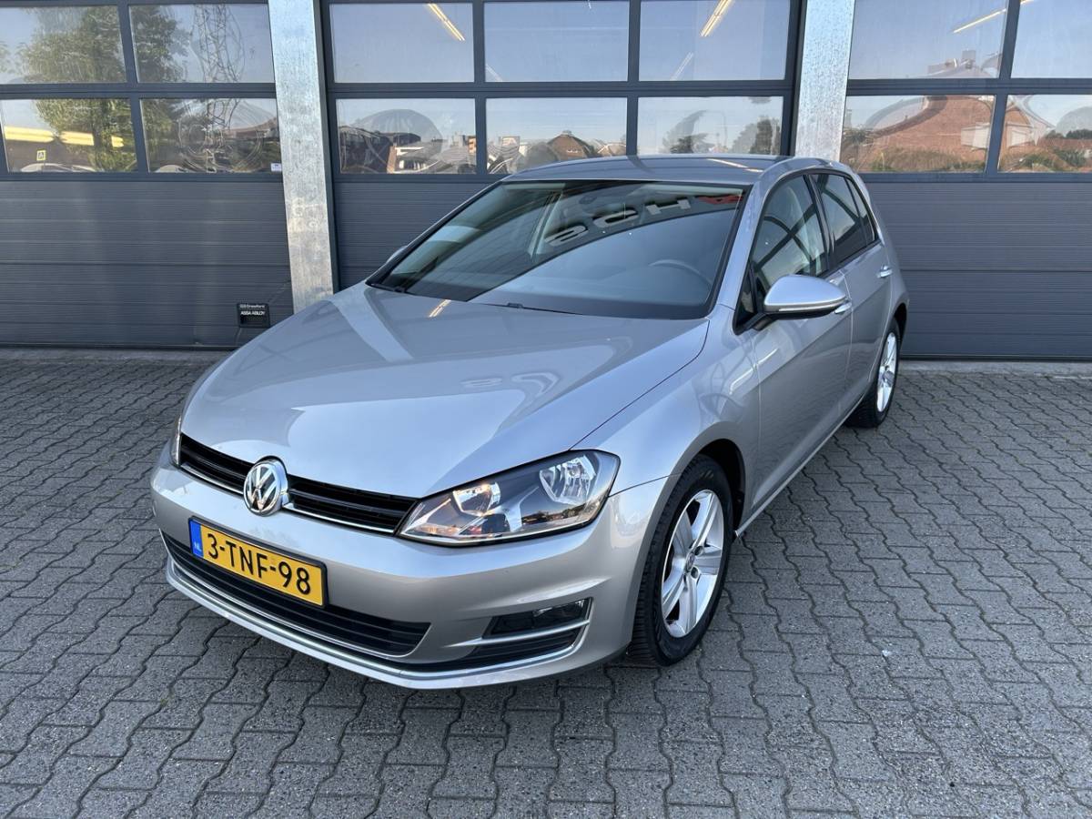Volkswagen Golf VOLKSWAGEN Golf 1.2 TSI 105pk BMT 5-drs Highline