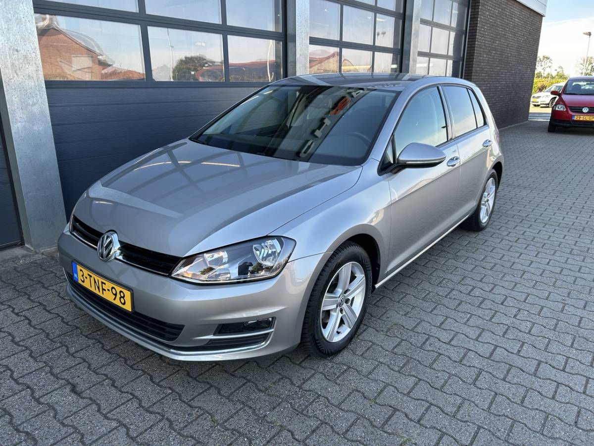 Volkswagen Golf VOLKSWAGEN Golf 1.2 TSI 105pk BMT 5-drs Highline