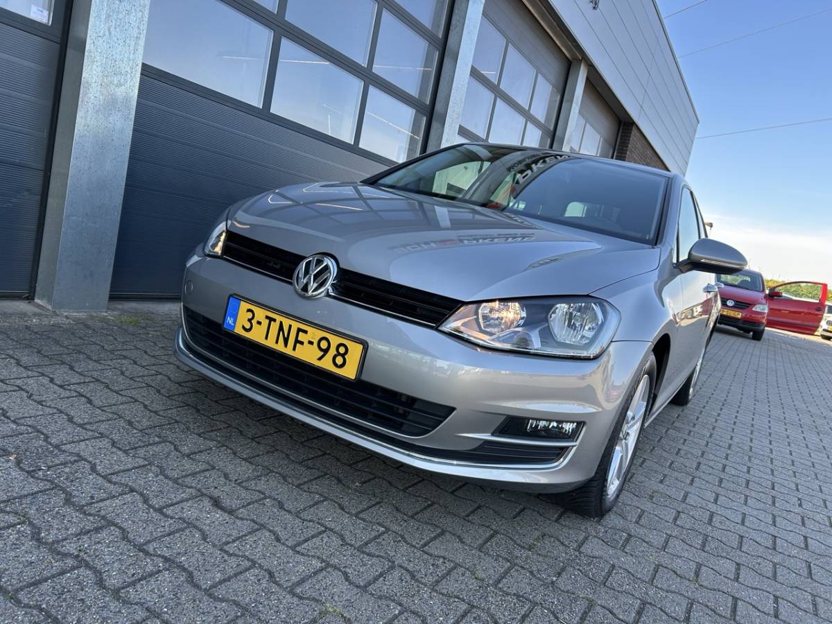 Volkswagen Golf VOLKSWAGEN Golf 1.2 TSI 105pk BMT 5-drs Highline