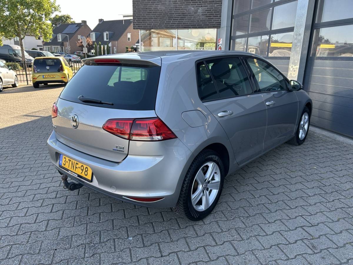 Volkswagen Golf VOLKSWAGEN Golf 1.2 TSI 105pk BMT 5-drs Highline