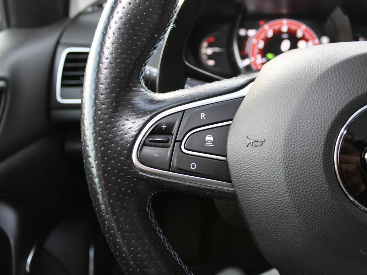 Renault Mégane Estate Renault Mégane Estate 1.6 TCe GT HUD LED 4 Control Pano