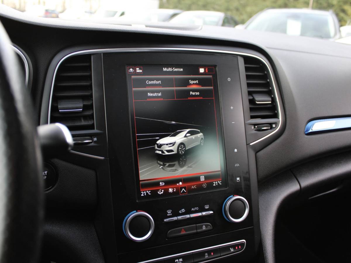 Renault Mégane Estate Renault Mégane Estate 1.6 TCe GT HUD LED 4 Control Pano