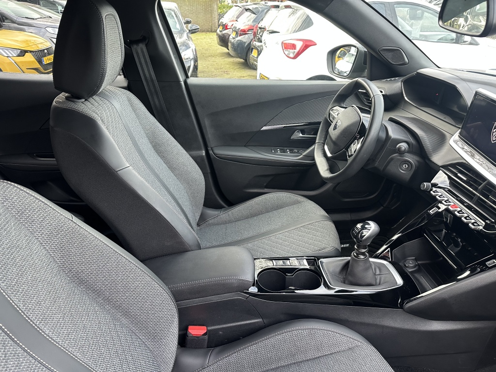 Peugeot 2008 Peugeot 2008 1.2 Allure | Parkeersensoren voor & achter |
