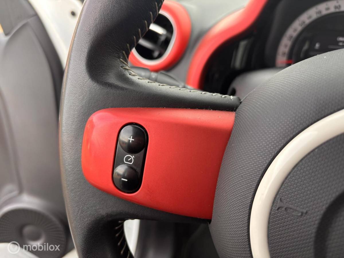 Renault Twingo Renault Twingo 0.9 TCe GT Line 90pk Camera Navi Subwoofer