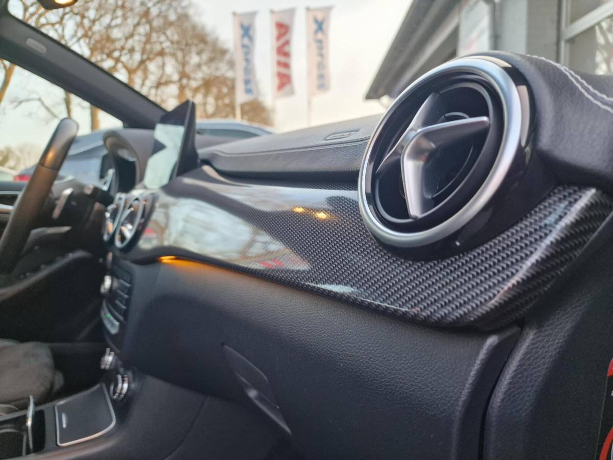 Mercedes-Benz B-Klasse Mercedes B-klasse 180 Business Solution AMG Upgrade Edition|Pano|Sfeer|Trekhaak|LED|50.904KM|Camera|