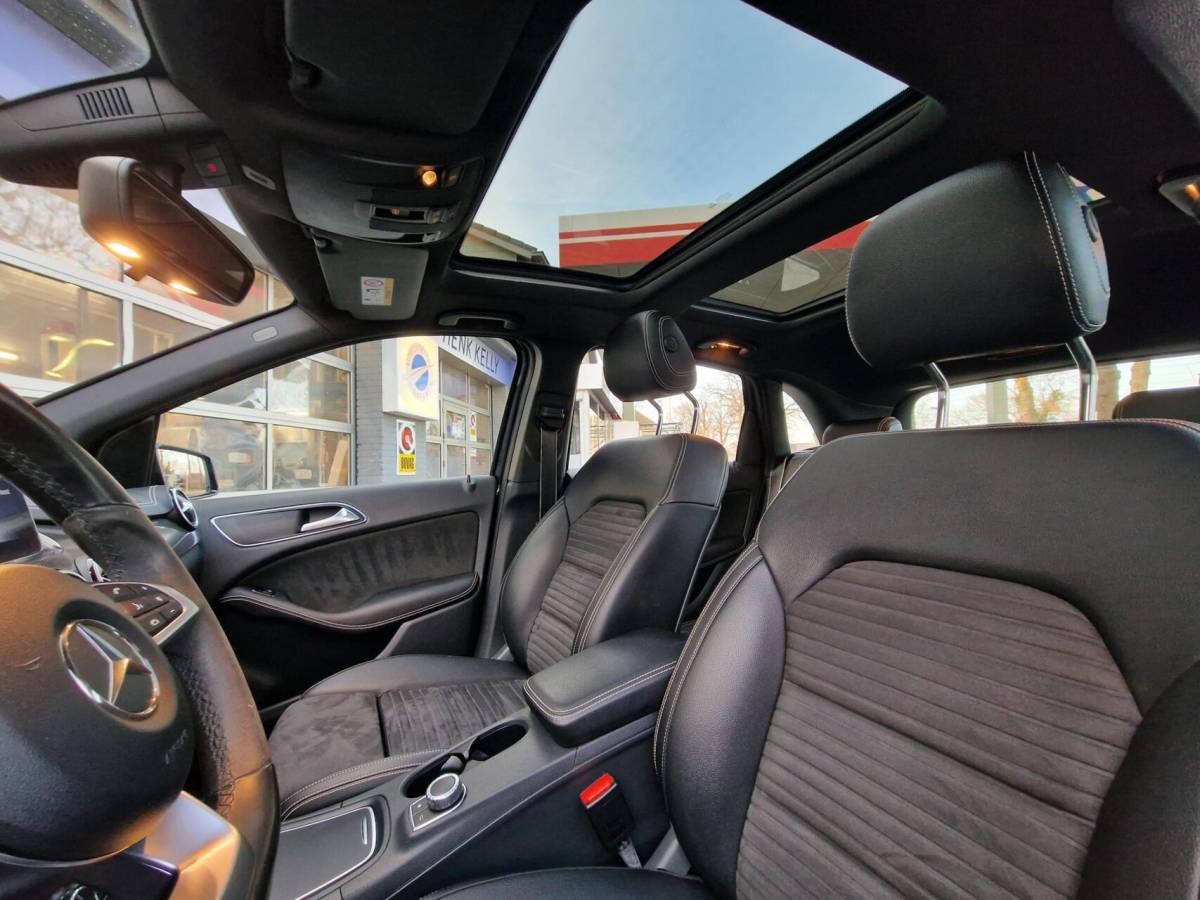 Mercedes-Benz B-Klasse Mercedes B-klasse 180 Business Solution AMG Upgrade Edition|Pano|Sfeer|Trekhaak|LED|50.904KM|Camera|