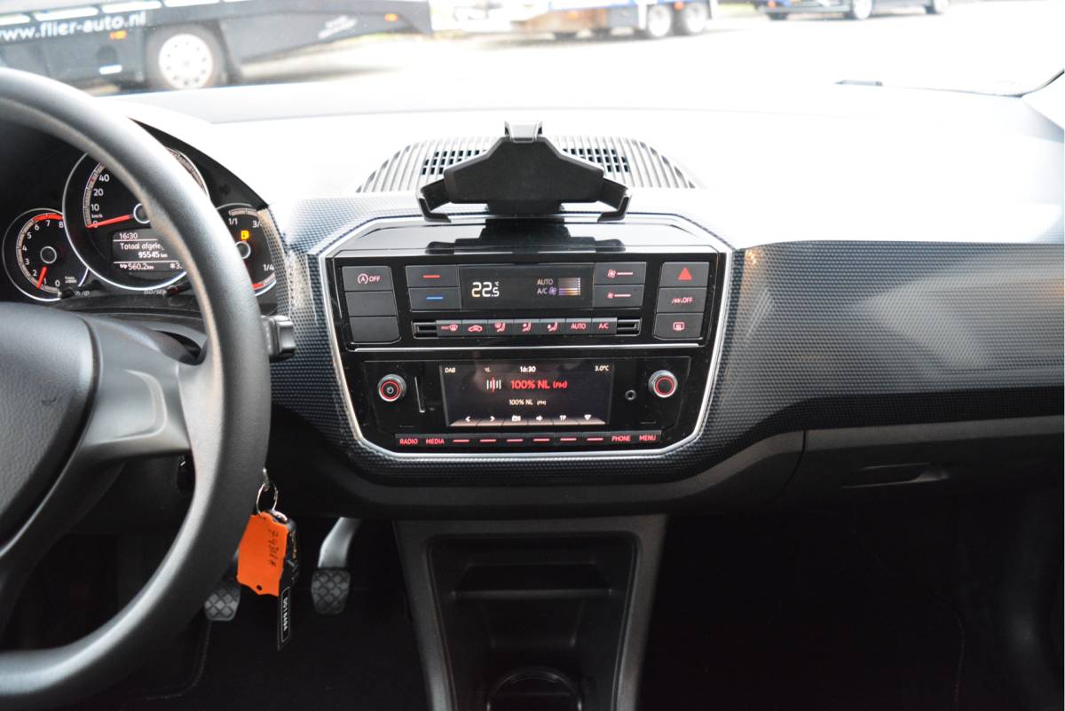 Volkswagen up! Volkswagen Up! 1.0 66PK Move Up! | Clima | Cruise | Camera | PDC |