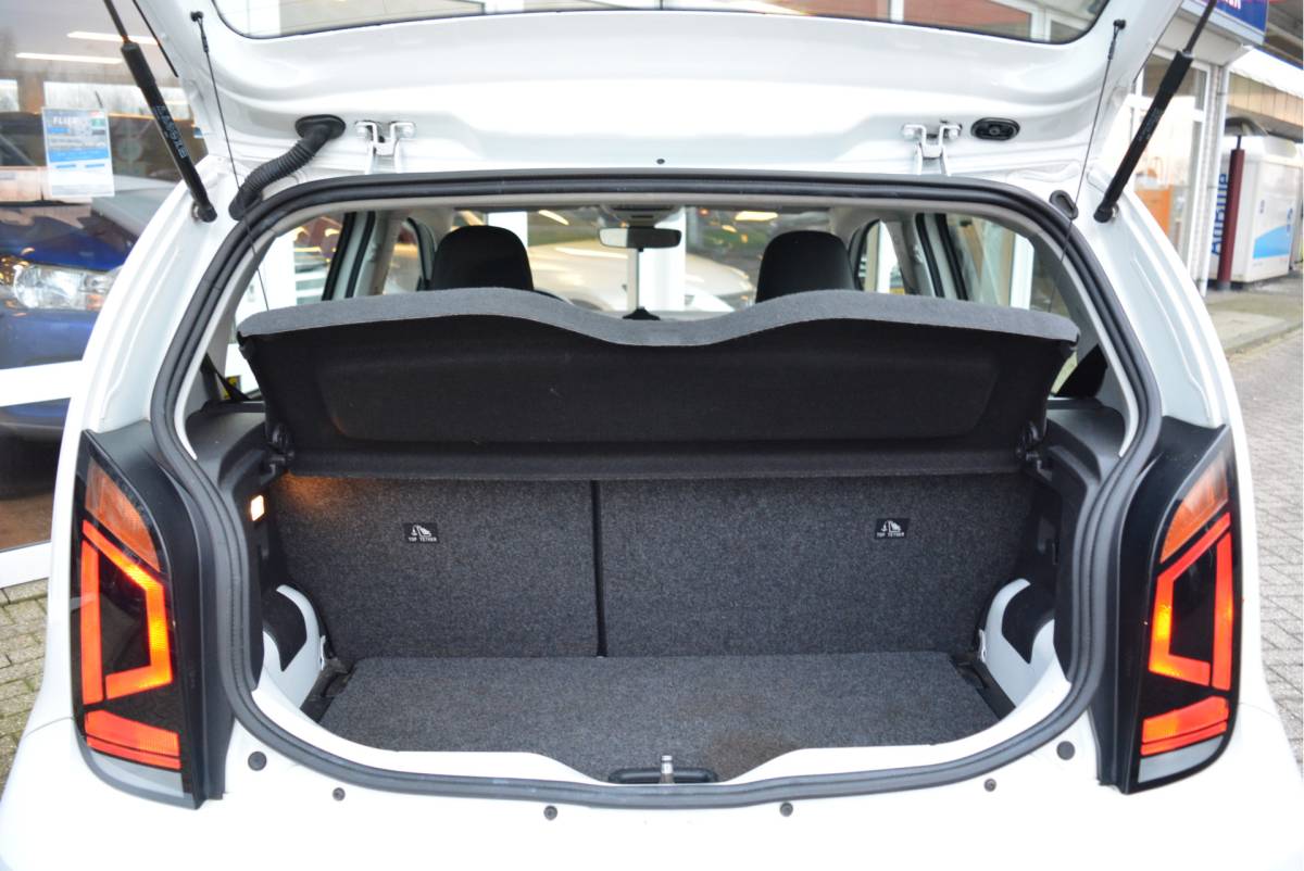 Volkswagen up! Volkswagen Up! 1.0 66PK Move Up! | Clima | Cruise | Camera | PDC |