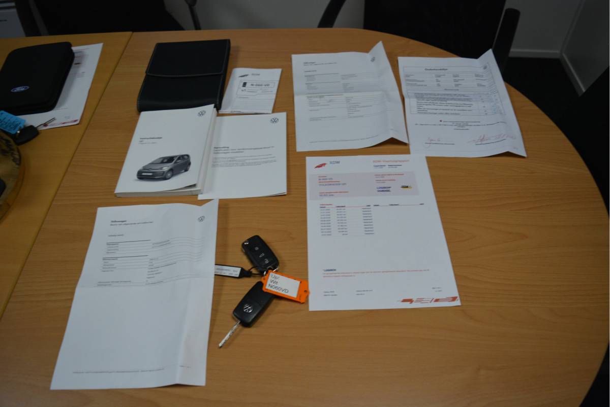 Volkswagen up! Volkswagen Up! 1.0 66PK Move Up! | Clima | Cruise | Camera | PDC |
