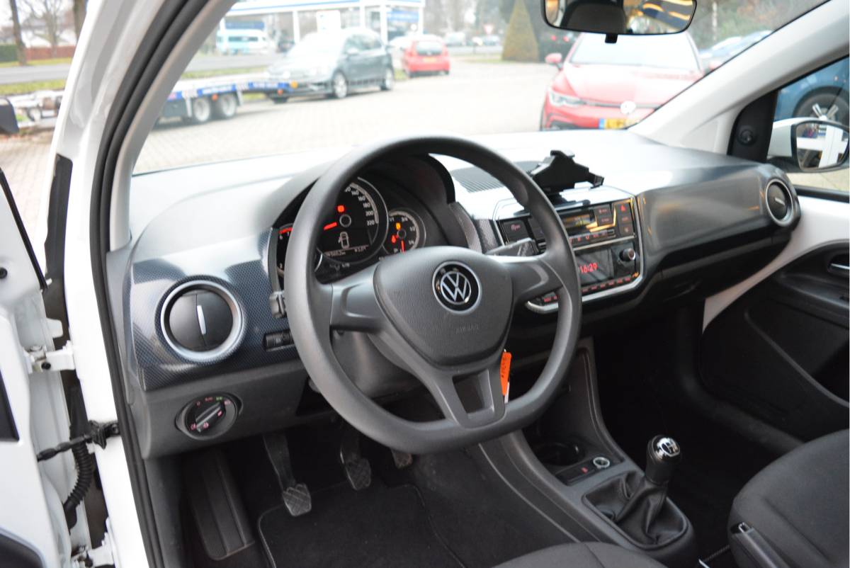 Volkswagen up! Volkswagen Up! 1.0 66PK Move Up! | Clima | Cruise | Camera | PDC |