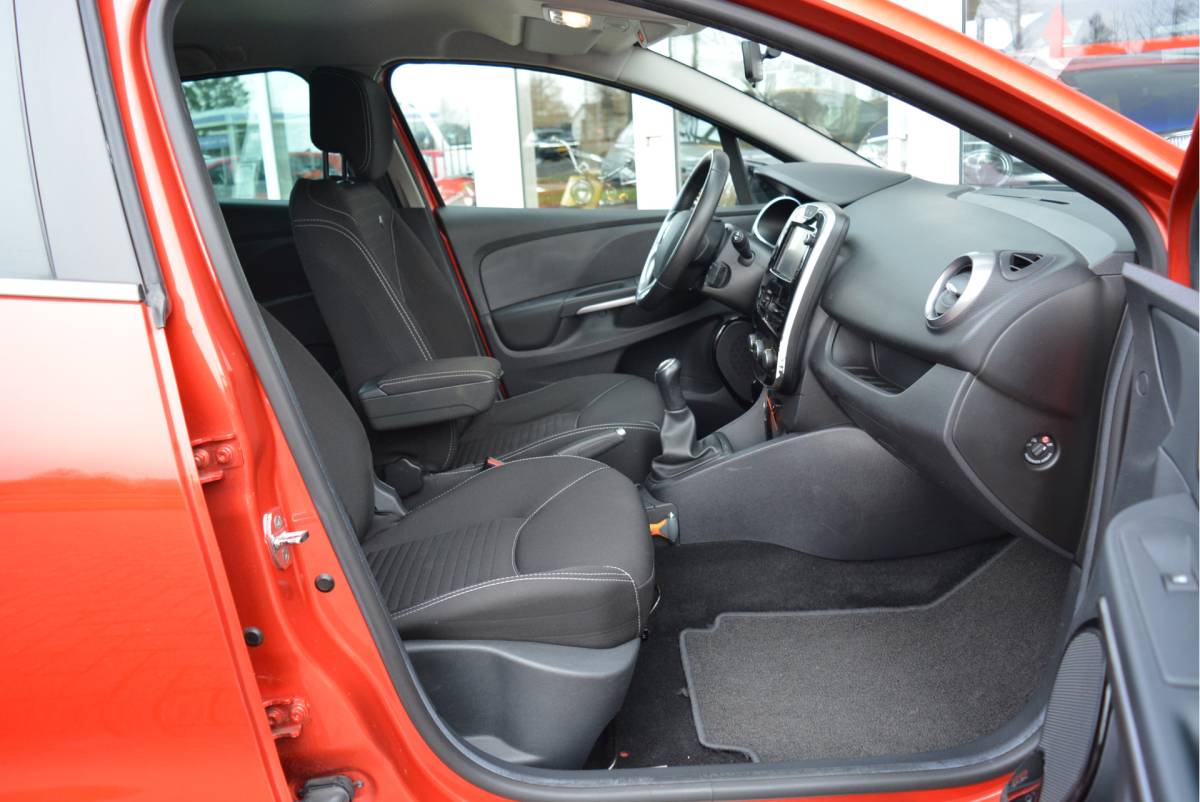 Renault Clio Renault Clio Estate 0.9 TCe Limited | Cruise | PDC | Orig. NL | NAP |