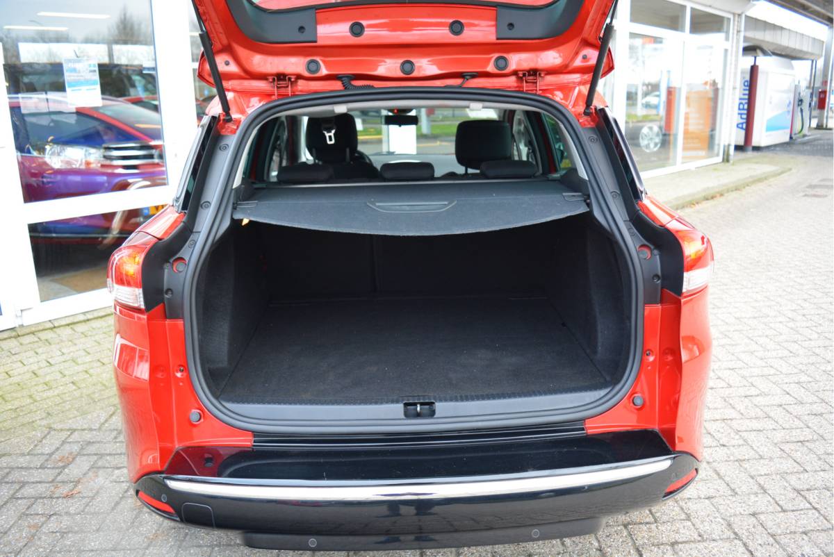 Renault Clio Renault Clio Estate 0.9 TCe Limited | Cruise | PDC | Orig. NL | NAP |