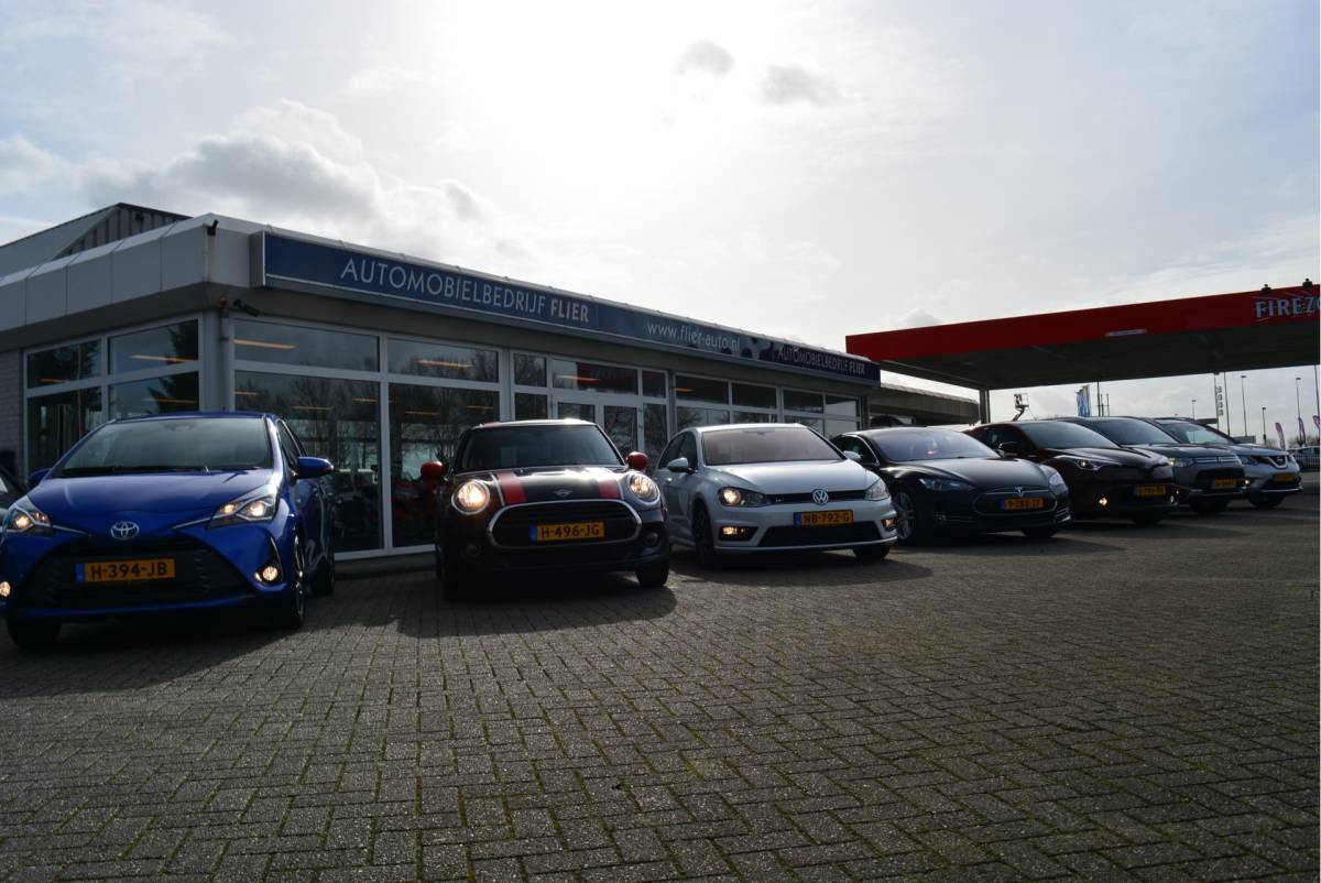 Renault Clio Renault Clio Estate 0.9 TCe Limited | Cruise | PDC | Orig. NL | NAP |