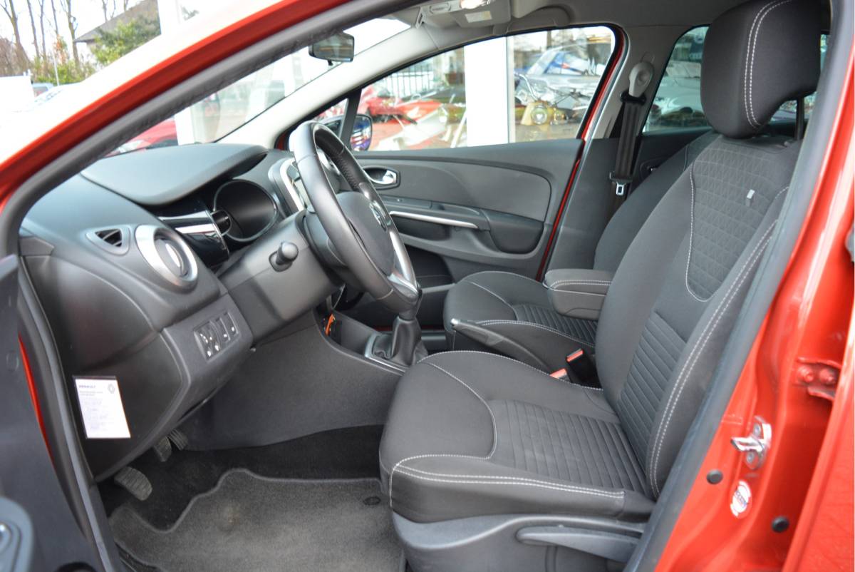 Renault Clio Renault Clio Estate 0.9 TCe Limited | Cruise | PDC | Orig. NL | NAP |