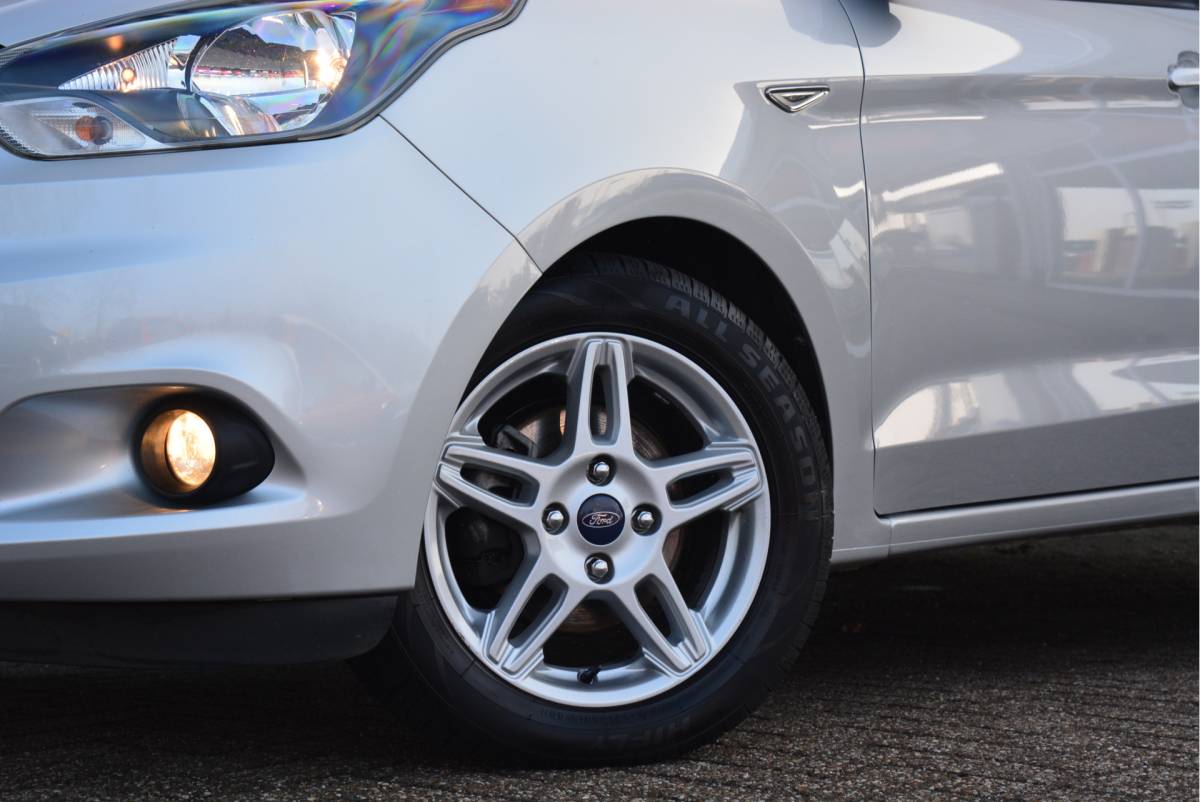 Ford Ka Ford Ka+ 1.2 86PK Trend Ultimate Technology Pack | Cruise | PDC | BT | LM | Orig. NL | NAP |