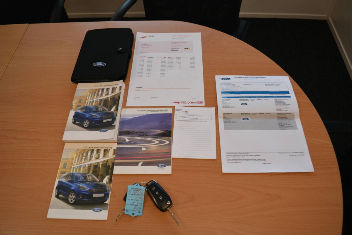 Ford Ka Ford Ka+ 1.2 86PK Trend Ultimate Technology Pack | Cruise | PDC | BT | LM | Orig. NL | NAP |