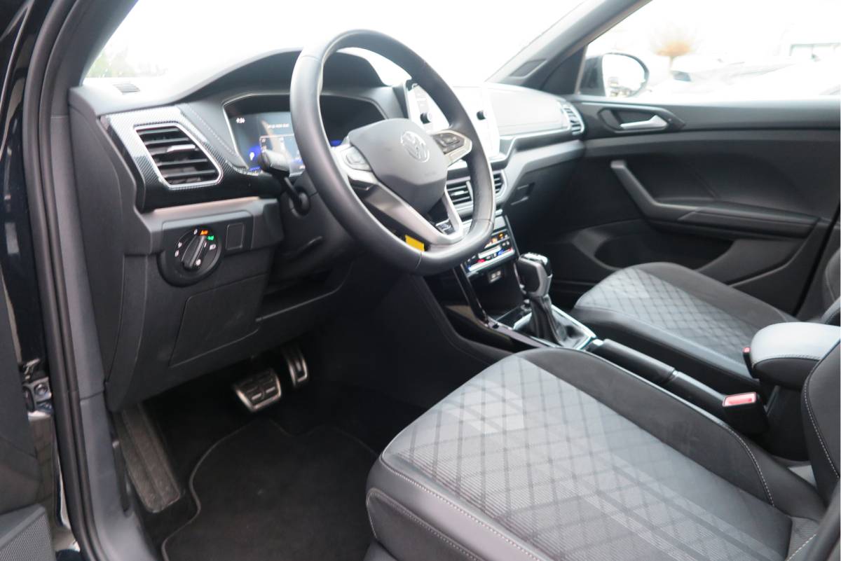 Volkswagen T-Cross Volkswagen T-Cross 1.0 TSI 116pk DSG R-Line, Virtual cockpit, Camera , Stoelverwarming, Navigatie , Led, LMV etc. (fabrieksgarantie t/m 01-2027)