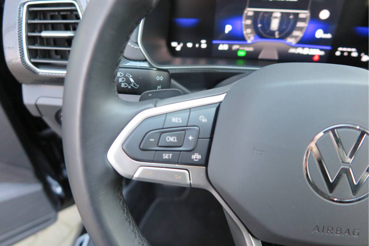 Volkswagen T-Cross Volkswagen T-Cross 1.0 TSI 116pk DSG R-Line, Virtual cockpit, Camera , Stoelverwarming, Navigatie , Led, LMV etc. (fabrieksgarantie t/m 01-2027)