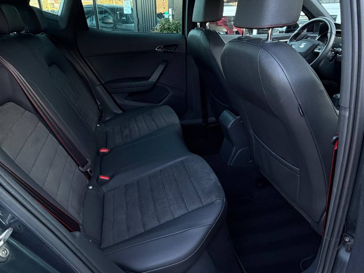 SEAT Arona Seat ARONA 1.0 TSI FR Limited Edition |DSG|Virtual|CarPlay