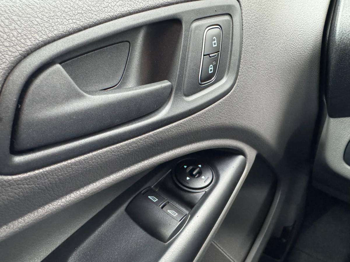 Ford Transit Connect Ford Transit Connect 1.5 EcoBlue L1 Trend Automaat **NIEUWSTAAT**