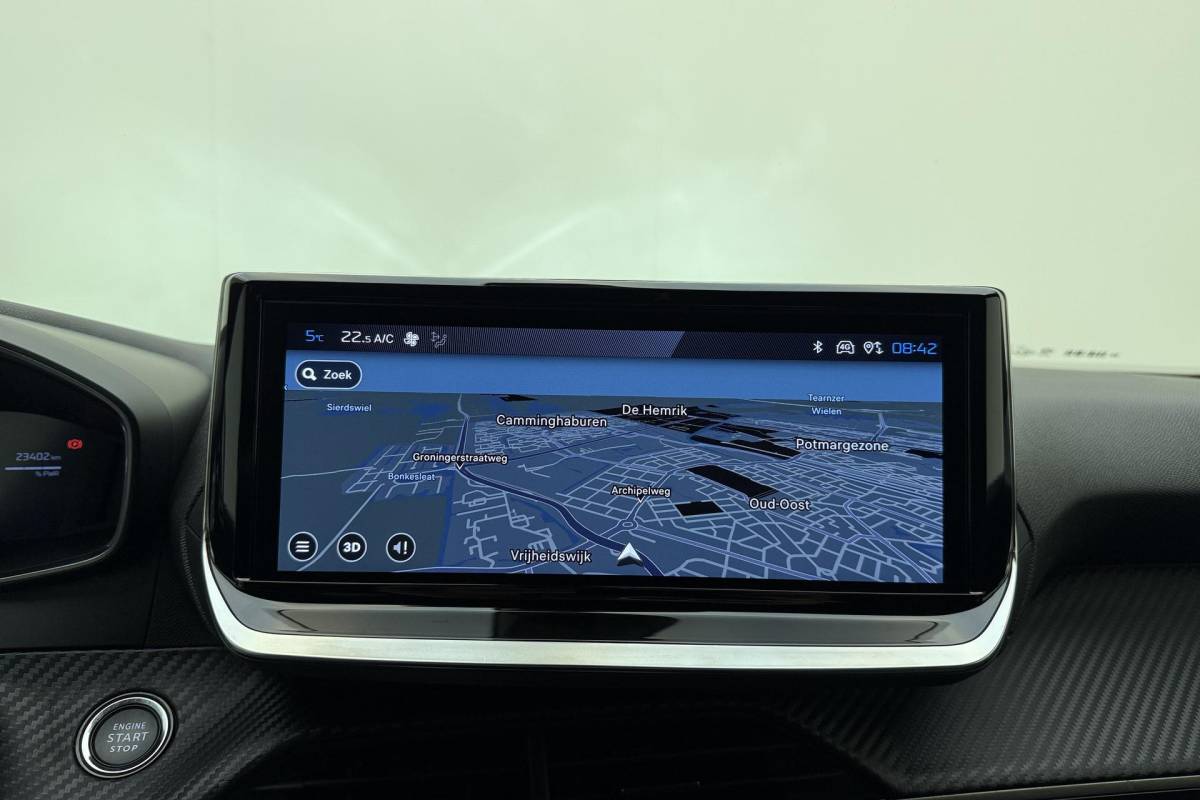 Peugeot 2008 Peugeot 2008 1.2 Hybrid 136 Allure | Achteruitrijcamera | Cruise control | keyless entry | Navigatie | Extra getint |