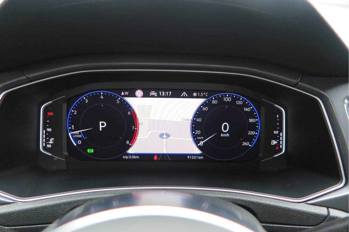 Volkswagen T-Roc Volkswagen T-Roc 1.5 TSI 150pk DSG  Business R-Line Sport Led, Camera , PDC , Virtual cockpit, Navi , Carplay, DAB+ Electr. achterklep