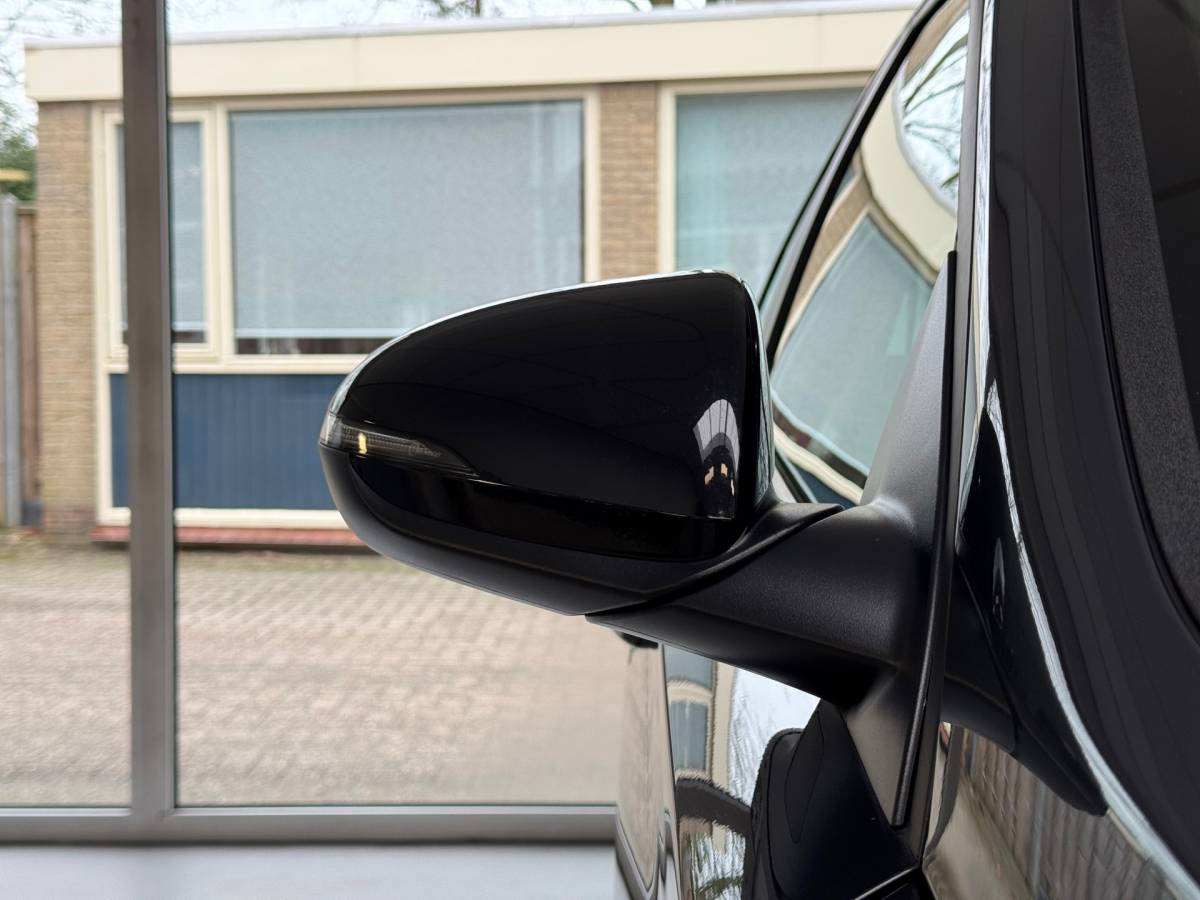 Hyundai i30 Hyundai I30 1.0 T-GDi MHEV Comfort Smart|Led|Camera|Parkeersensoren voor en achter|Carplay|Stoelverwarming|