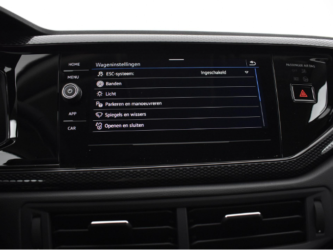 Volkswagen Polo Volkswagen Polo Life Edition 1.0 TSI 95 pK 5 versn. Hand · Achteruitrijcamera · regensensor · Voorraad OUTLET · Prijs is inclusief inruilpremie ·