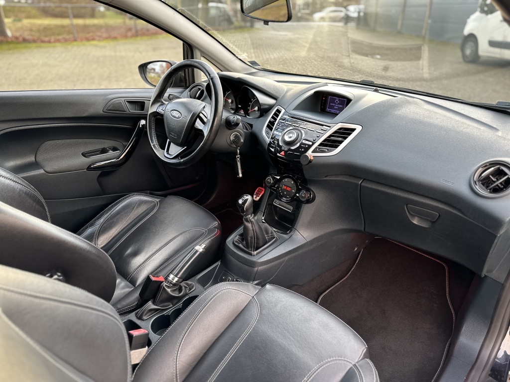 Ford Fiesta Ford Fiesta 1.6 Metal Facelift 135 PK *Leder*Clima*17 Inch Velgen*DIK!