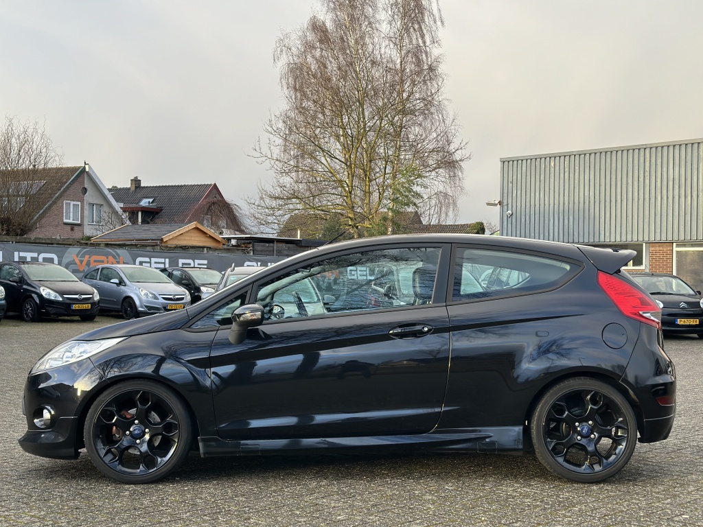 Ford Fiesta Ford Fiesta 1.6 Metal Facelift 135 PK *Leder*Clima*17 Inch Velgen*DIK!
