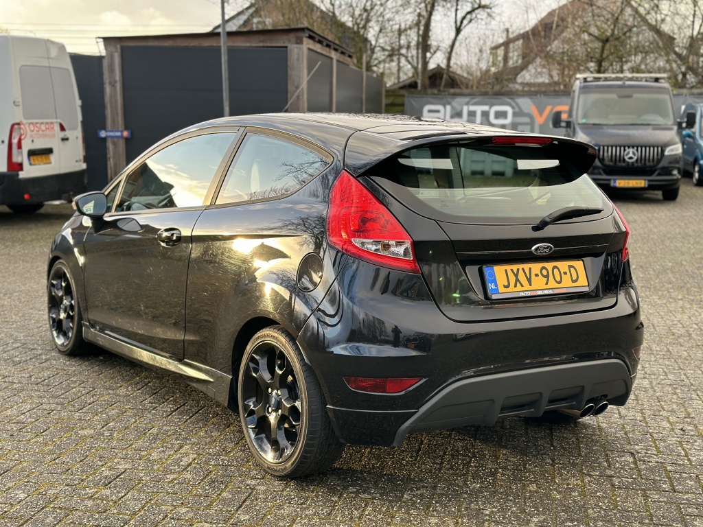 Ford Fiesta Ford Fiesta 1.6 Metal Facelift 135 PK *Leder*Clima*17 Inch Velgen*DIK!
