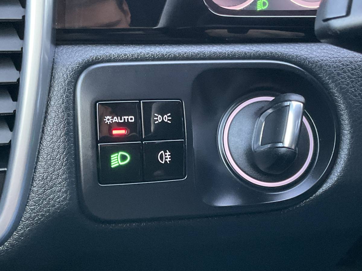 Porsche Cayenne Porsche Cayenne Coupé 3.0 E-Hybrid PHEV 360° Pano SportChrono Luchtvering Bose Carplay Leer Memory UITSTRALING!